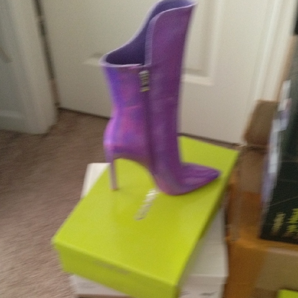 Women's Purple Pointed-Toe Stiletto Ankle Boot